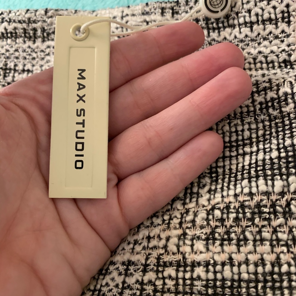 🌸 NWT Max Studio Skirt - Picture 4 of 4